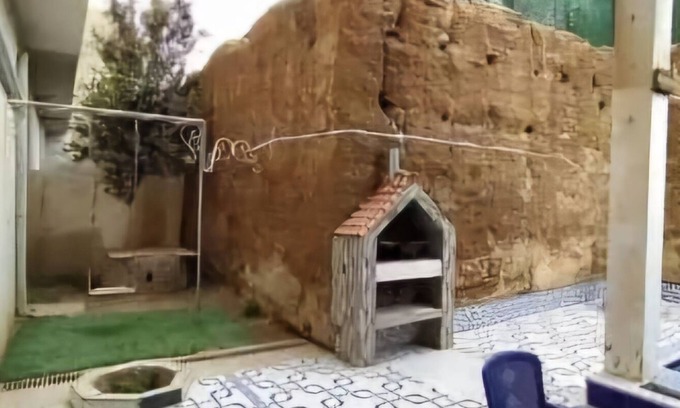 Tlemcen Apartment | New apartment with swimming pool in downtown Tlemcen. Very quiet neighborhood.