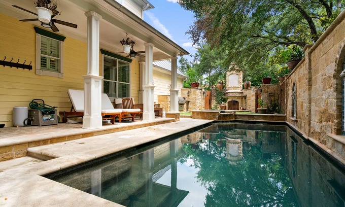 Westfield House | NEW ATX Lux King Beds Close to UT and Downtown