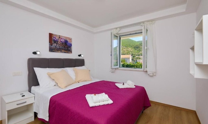 Mokosica Villa | New Build Villa With Pool Close to Dubrovnik