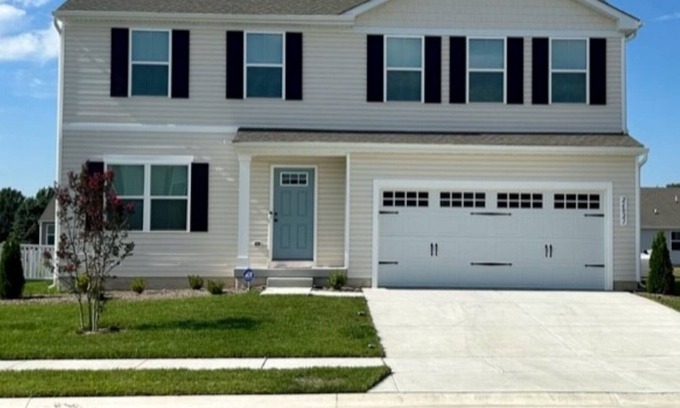 Millsboro House | New Construction -4bd/2.5bath- within miles from ALL DE beaches!