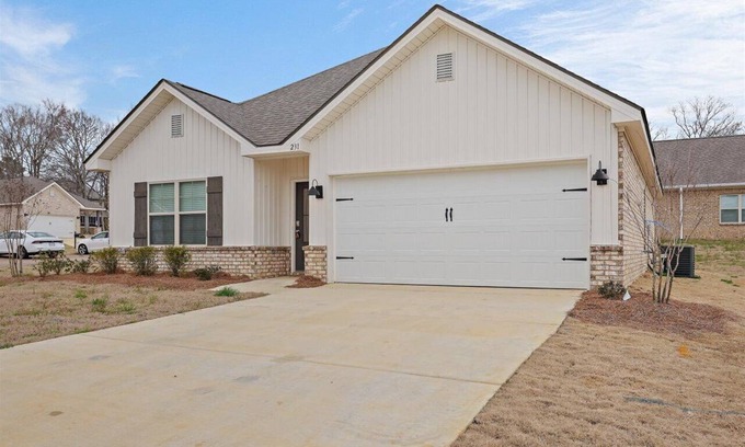 Tougaloo House | New Construction in a GREAT location close to Hospitals, Schools, Shopping