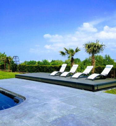 Honfleur House | New Cottage & spa de nage Guesthouse