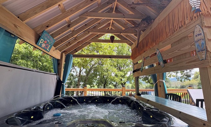 Brevard Cottage | New cottage with Hot Tub, Tiki Bar, Sauna, and Plunge Tub. Million Dollar Views