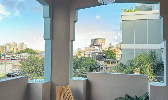 Santurce House | NEW cozy & Spacious 5B, 2B, 1 parking close to Condado Beach