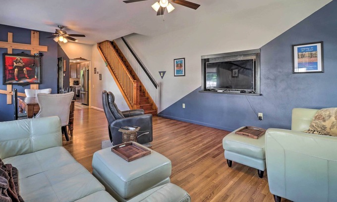 Jim Thorpe House | NEW! Dog-Friendly Jim Thorpe Townhome w/ Fire Pit!