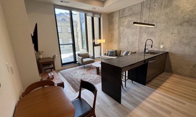 Downtown Halifax Apartment | *NEW Elegant 1B/1B Downtown Halifax