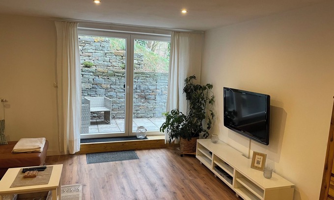 Bad Neuenahr-Ahrweiler Apartment | NEW FeWo Burgunderwiese the modern vacation apartment directly on the red wine hiking trail