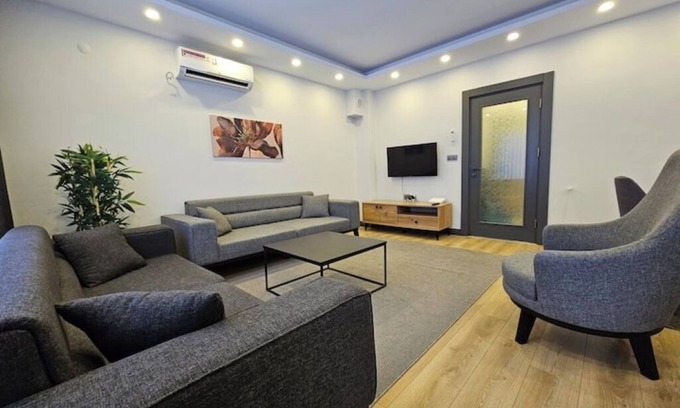 Lara House | New Flat&Large Living Space(2-6) Near Lara Beach