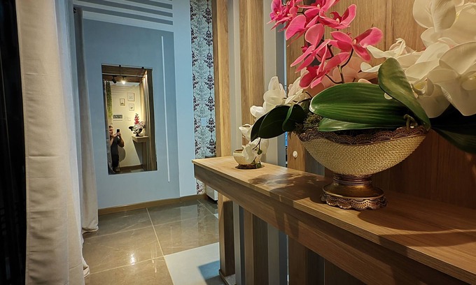 Ciudad Del Este Apartment | New, Furnished, Centrally located, Shoppings at 3 min. CATARATAS just 30km away
