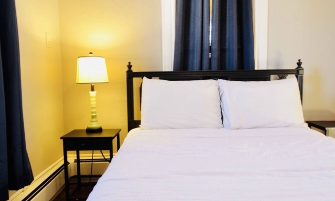 Livingston House | New Gorgeous 2 Bedroom House in Livingston