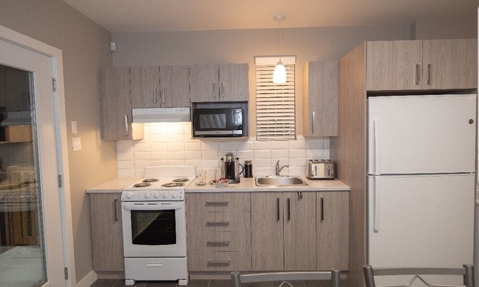 Val Morin Ski Chalet | New!! Huge Luxury CHALET Laurentians QC