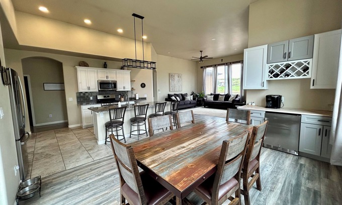 Whitewater House | New Listing - Desert Rose