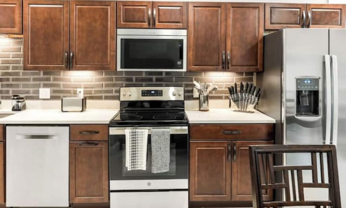 Bloomington Apartment | New! Luxury Apartment! Centrally Located!n