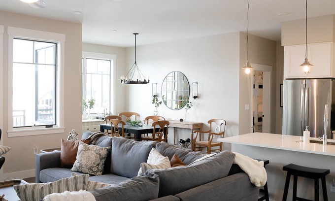 Winter Park Condo | New luxury condo in the heart of downtown Winter Park with everything you need!