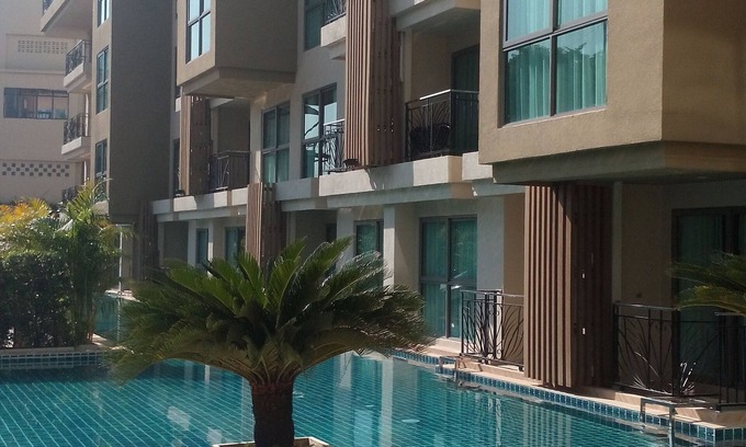 North Pattaya Apartment | New luxury condo 7th floor sea view fully furnished free shuttle service