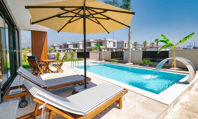 Kaleici House | New luxury Villas with 5 min walk from blue flag seaside.