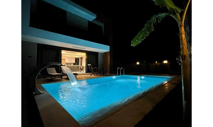 Kaleici House | New luxury Villas with 5 min walk from blue flag seaside.