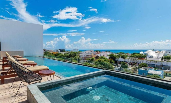 Centro House | ☀️NEW, MODERN 1-BD CONDO, WALK TO 5TH AVE & BEACH ☀️
