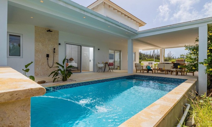 Alto Vista House | NEW Modern 2BR 2BA w/PrivatePool in Quiet Area