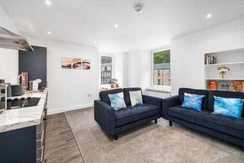 Oban Apartment | NEW! Modern 2BR Flat - Short Walk to Town