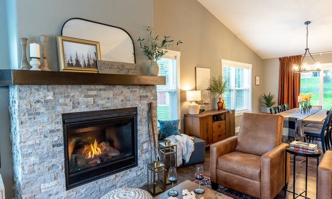 Lake Shangrila House | New Modern and Cozy 3BR Lake Home with Indoor Fireplace