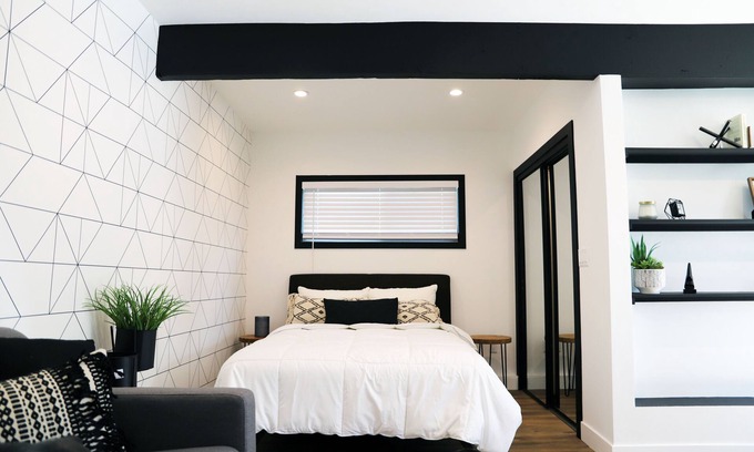 Woodland Hills House | New Modern Stay - Steps from the BLVD Preview listing