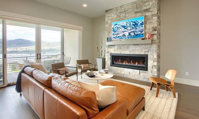 Hideout House | New Mountain Modern | 2 Living Spaces | Hot Tub | Ski Views