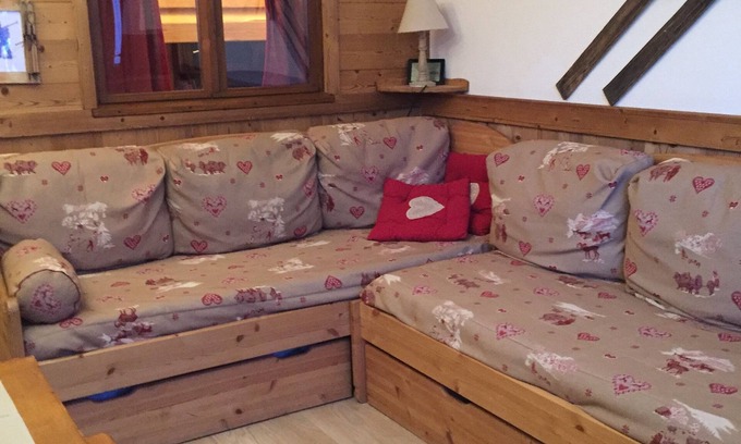 Aime Apartment | New mountain style studio - skis on - 4 person Aime 2000 La PLagne