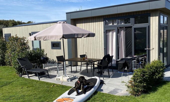 Enkhuizen House | NEW: now with fence - Enkhuizer beach chalet 257 - for your vacation by the sea