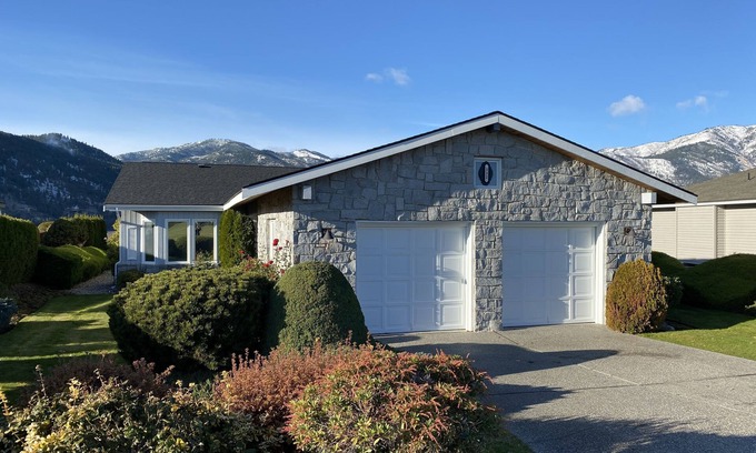 Wapato Point House | New owner, new updates, same great spot! Perfect place for family fun in Chelan