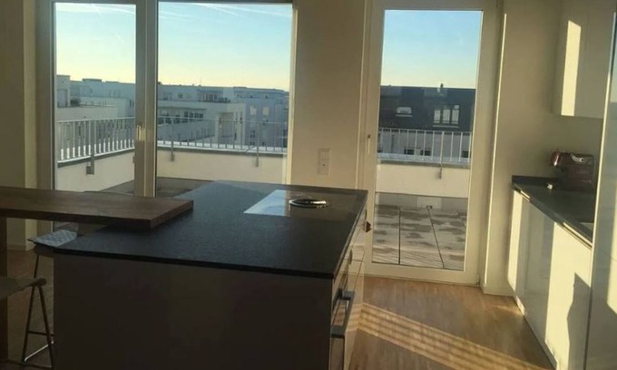 Bockenheim Apartment | New penthouse with 3 Bedrooms , walk to Messe