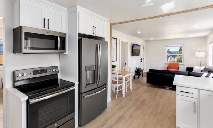 West End House | NEW Point Ruston/Point Defiance Updated Craftsman!