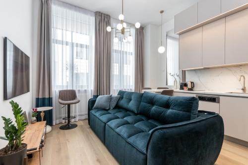 Centrs Apartment | NEW! Premium Design, Free Locked Parking, 5 min to the Old Town