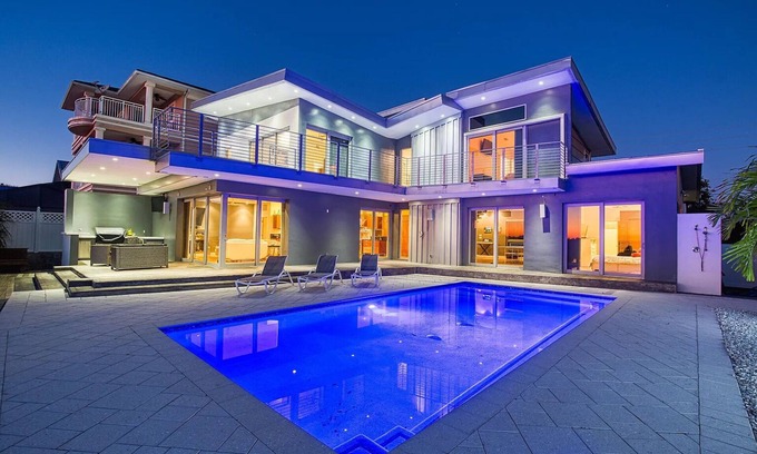 Wilbur-By-The-Sea House | NEW Private Million Dollar Riverfront Retreat