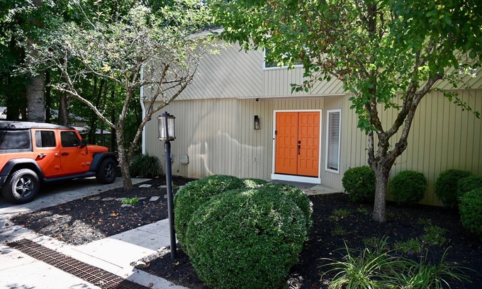 Seneca House | NEW! Relax minutes from Clemson University at The Orange Door Lake Hartwell Home