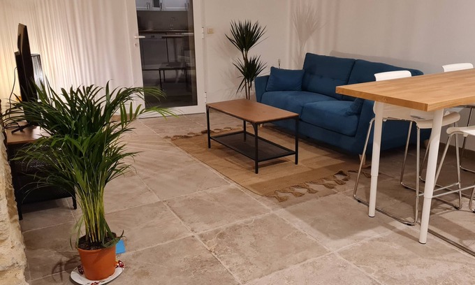 Vedene House | New rental in the heart of the village near Avignon