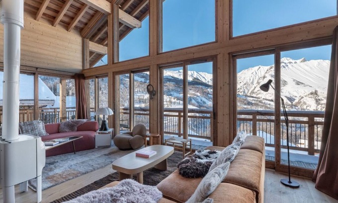 Saint-Martin-de-Belleville Ski Chalet | New Ski-In Chalet with Sauna, 5 Bedrooms, Sleeps 12