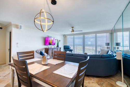 New Smyrna Beach House | New Smyrna Beachfront Modern Condo