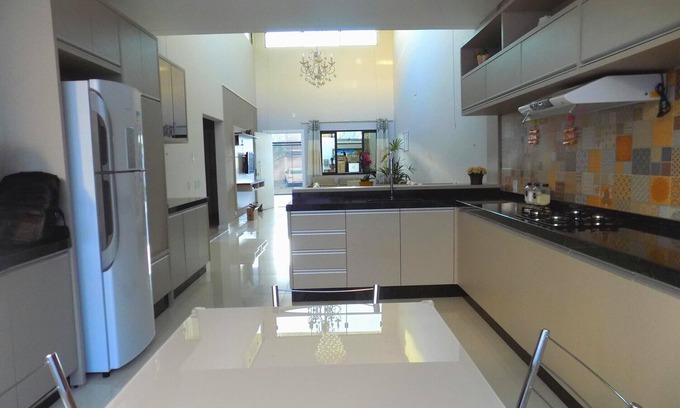 Foz do Iguacu House | New, spacious house with incredible natural lighting!