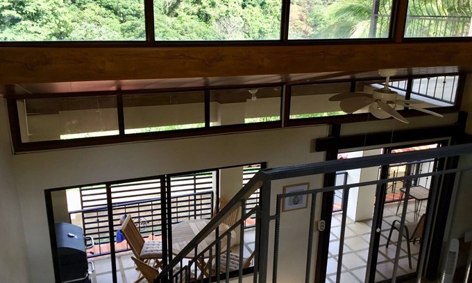 Desamparados House | New Spacious House Near the airport