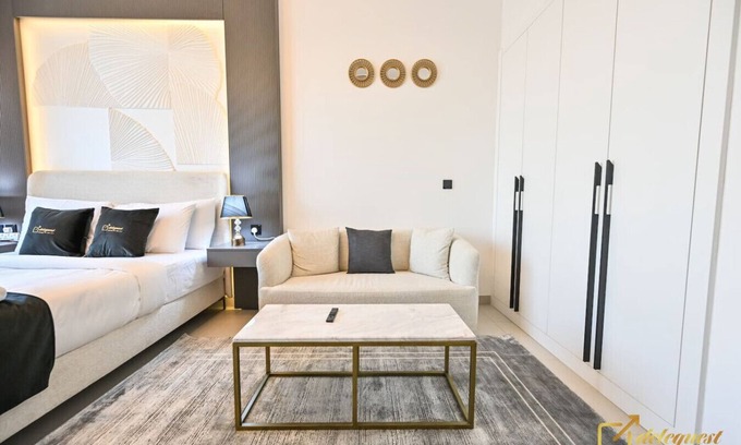 Dubai Apartment | New Studio 5min Walk to Bus Stop