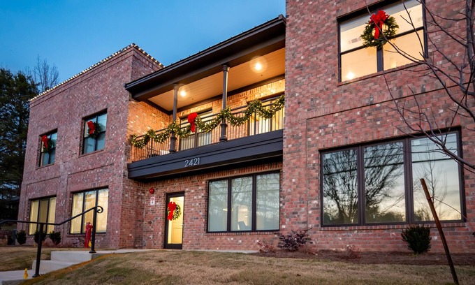 Oxford Apartment | New studio apartment! Great location! Perfect for a weekend getaway to Oxford!