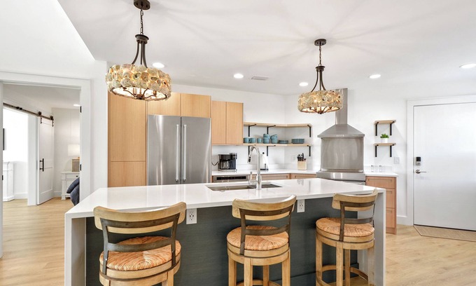Saint Simons Island Condo | NEW! Stunning Remodeled Condo with Marsh Views