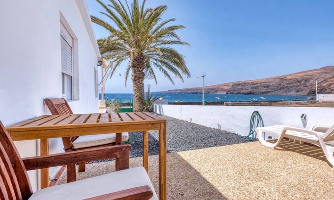 Playa Quemada Ski Chalet | NEW! THE BEACH HOUSE-PLAYA QUEMADA