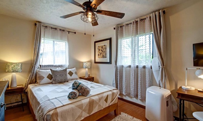 Hilo House | NEW - THE OUTRIGGER 3BR 2Bath - Hilo cold AC
