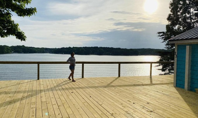 Steele Creek House | New Waterfront Cabin on the Large Sundeck #23 cabin