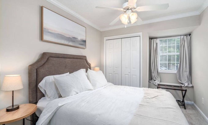 Auburn Condo | New- WDS, 0.1 to Stadium/Neville Arena DT, parking