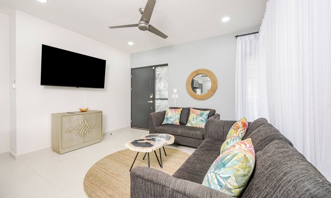 Coco Condo | NEW! Welcome to Los Mangos #3 – Your Perfect Beach Retreat!