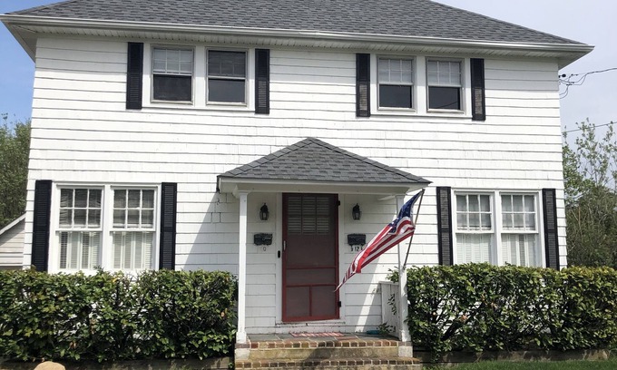 Westhampton Beach House | New! Westhampton Beach Village Gem