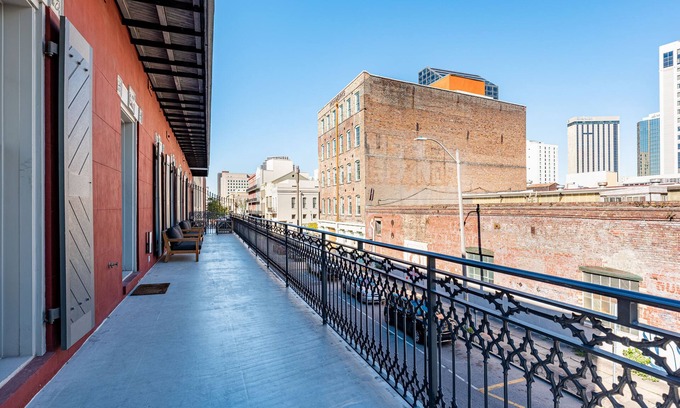 Arts/Warehouse District Condo | 📣New XL Luxury Corner Condo PRIME Historic Downtown Location HUGE Balcony Wrapped in Wrought Iron